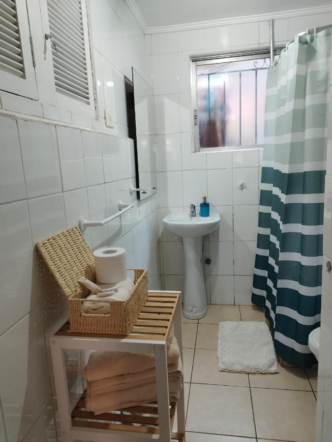 Hostal Casa Lhotse 비냐델마르 외부 사진